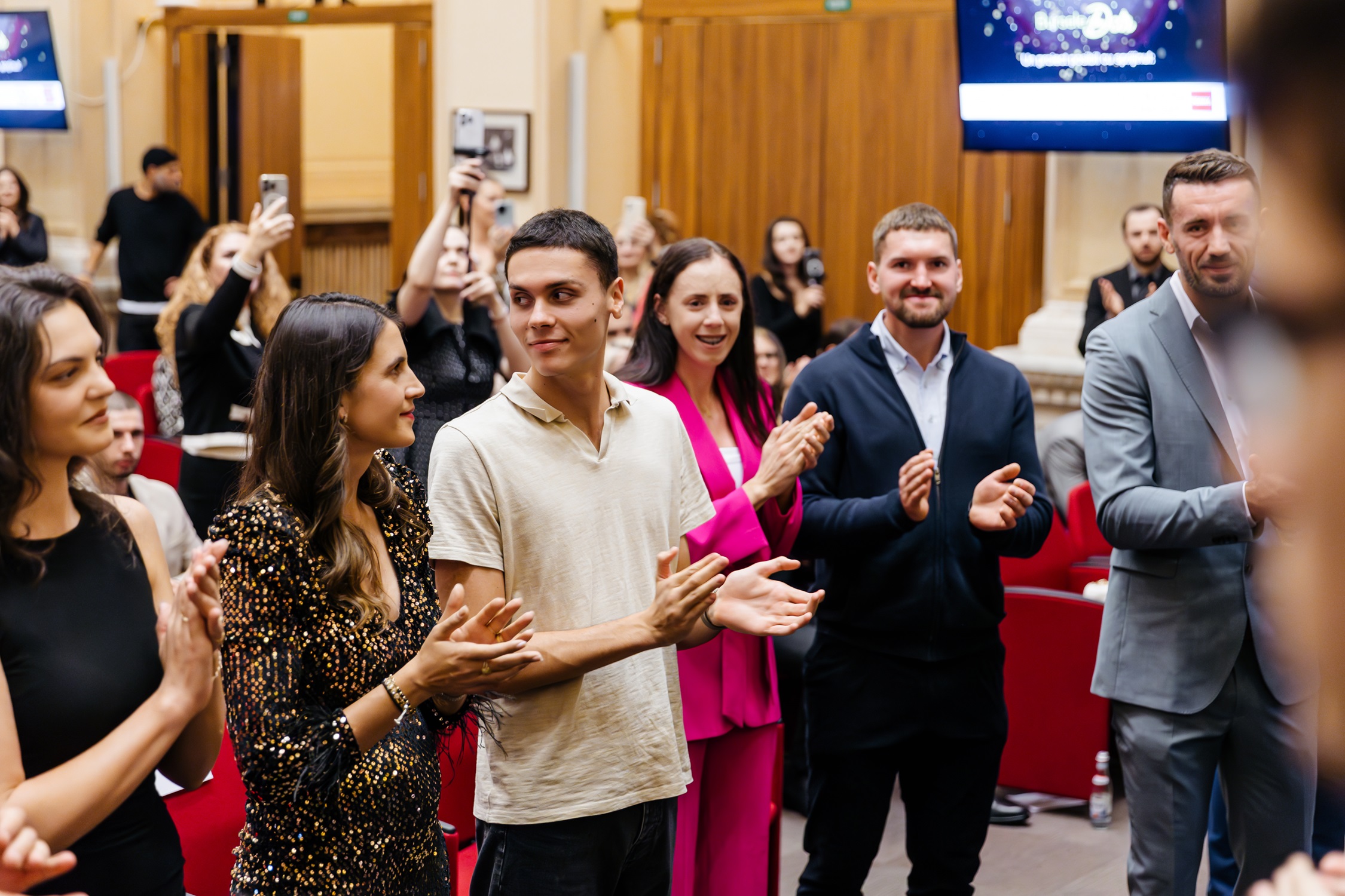 30 de copii bursieri Hope and Homes for Children au fost premiați de campionii olimpici ai României