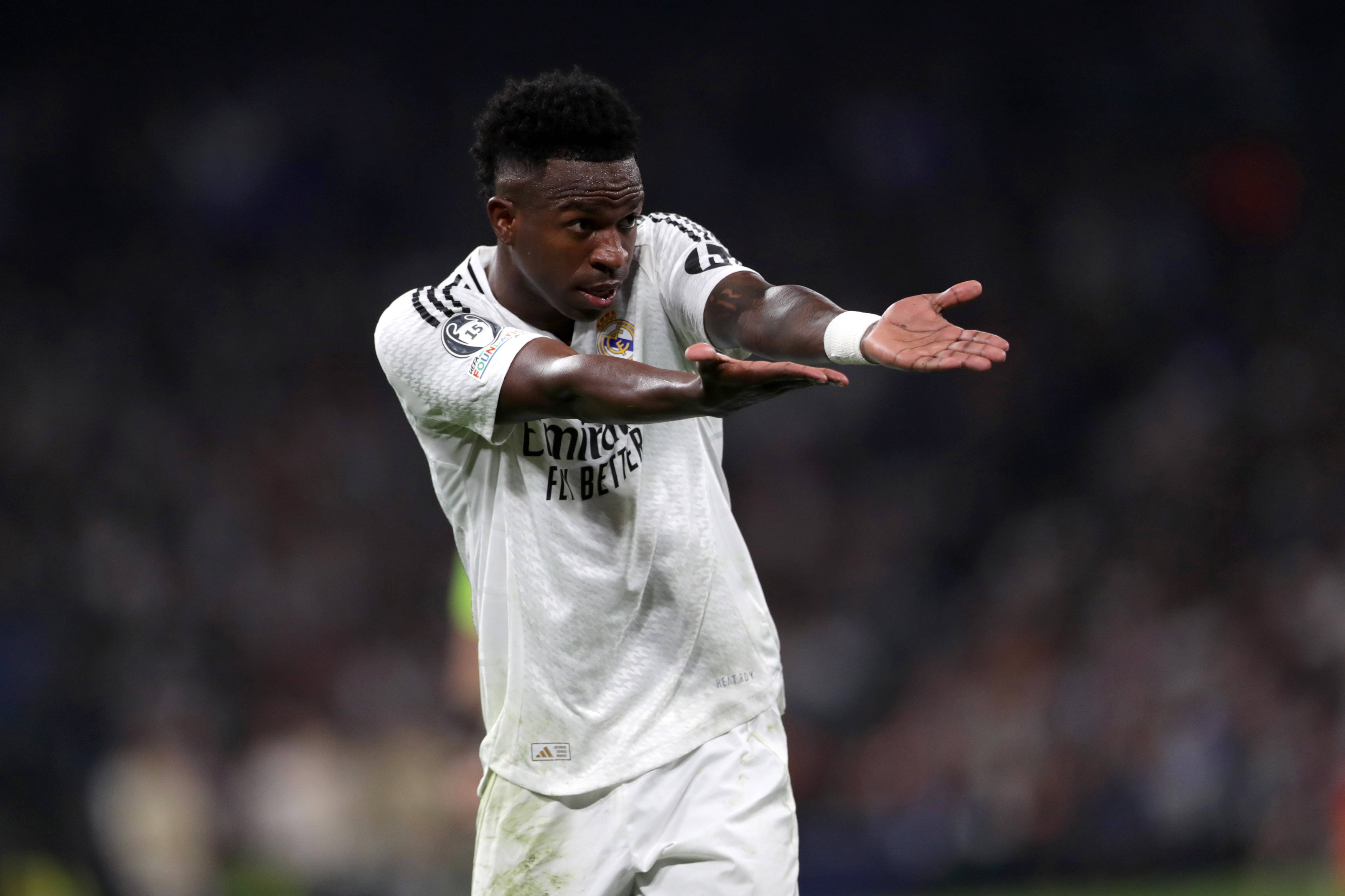 Vinicius, acuzat de piraterie după Liverpool - Real Madrid. Imaginea de la care a plecat încă un mare scandal în Spania