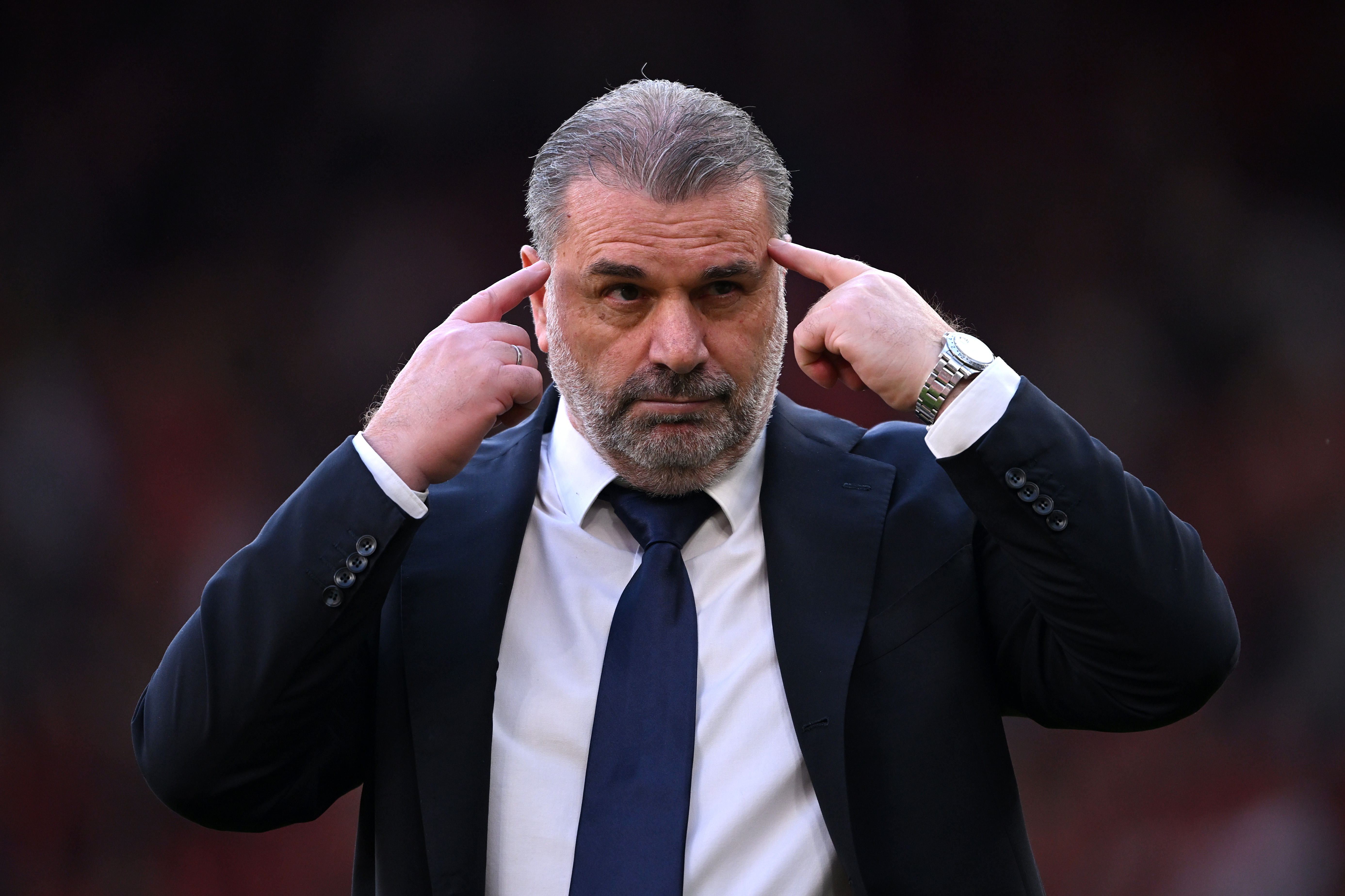 Ange Postecoglou a reacționat. Tehnicianul critică echipele din Premier League