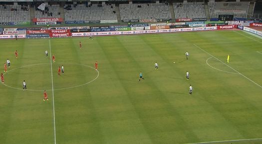 U Cluj - UTA Arad 0-0, ACUM, la Digi Sport 1. Oaspeții au avut un gol anulat