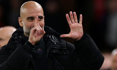 pep-guardiola-six-fingers