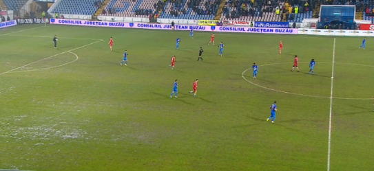 Gloria Buzău - Dinamo 0-0, ACUM, Digi Sport 1. Cartonaș ROȘU pentru Sivis! ”Câinii”, în 10 oameni