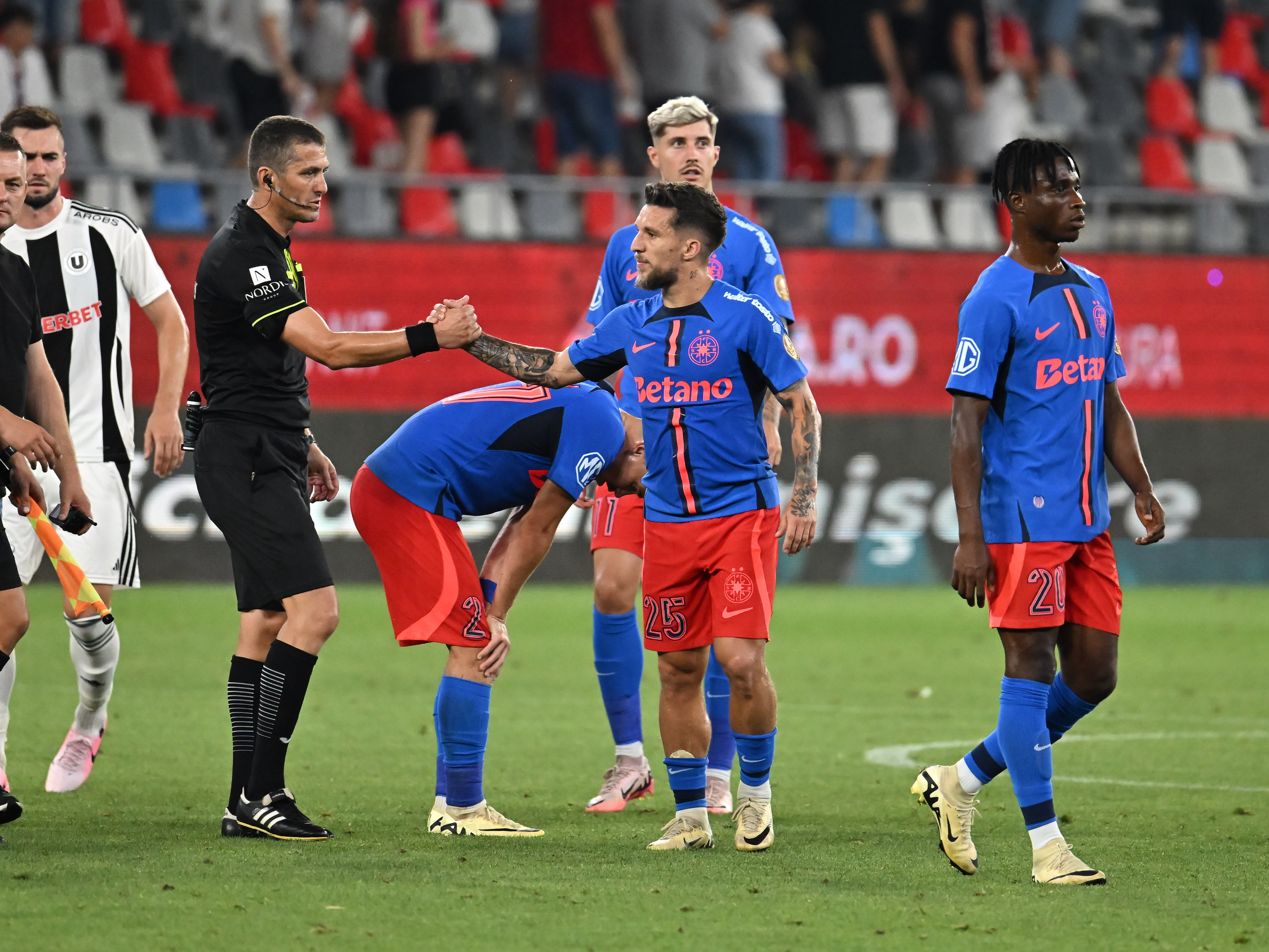 Arbitrul delegat la FCSB - FC Botoșani nu a scăpat niciodată de criticile lui Gigi Becali