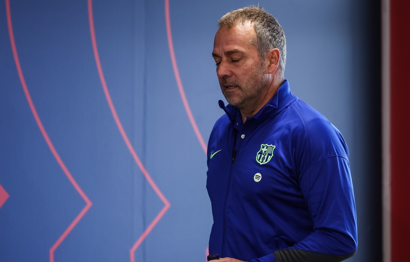 Barcelona a luat decizia, după ce Hansi Flick a văzut cartonașul roșu cu Betis