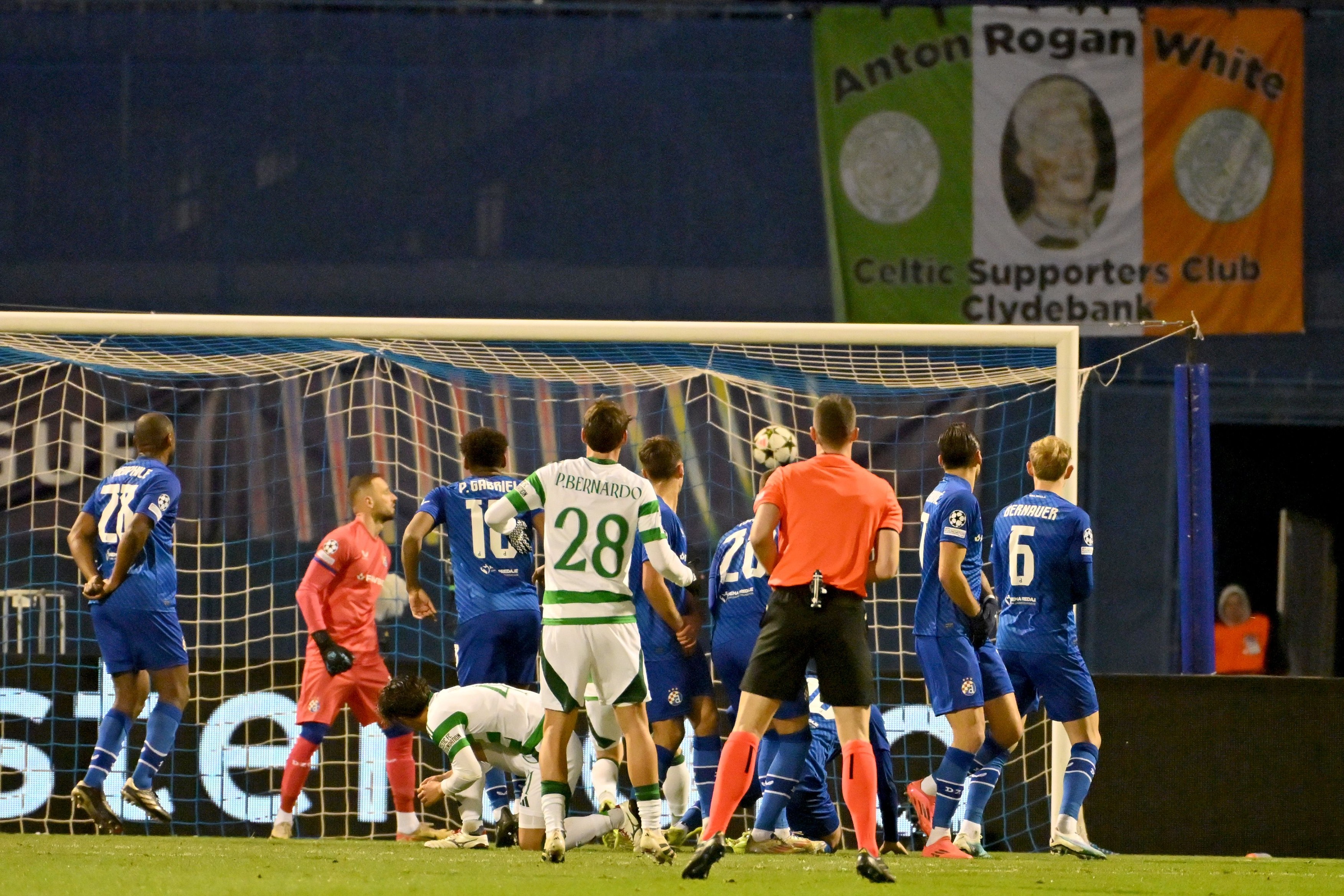 Dinamo Zagreb - Celtic 0-0. Remiză ”albă” la Zagreb și ambele echipe rămân pe loc de play-off