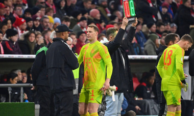 Munich, Deutschland. 03rd Dec, 2024. Departure of Manuel NEUER (goalkeeper FC Bayern Munich) after sending off, red card with coach Vincent KOMPANY (FC Bayern Munich). right: goalkeeper Daniel PERETZ (FC Bayern Munich). Football DFB Pokal round of 16. FC