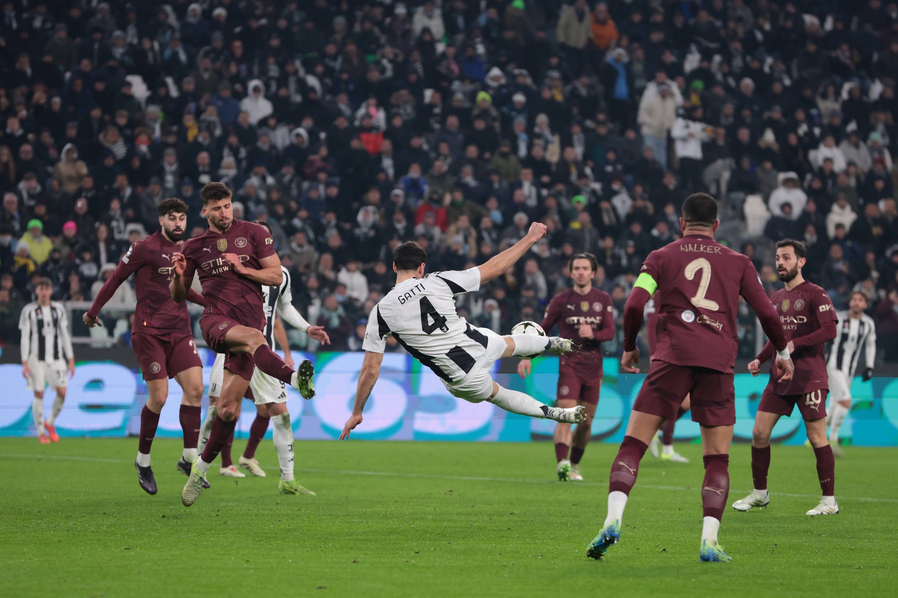 Jucătorul care semnează, după victoria lui Juventus în fața celor de la Manchester City