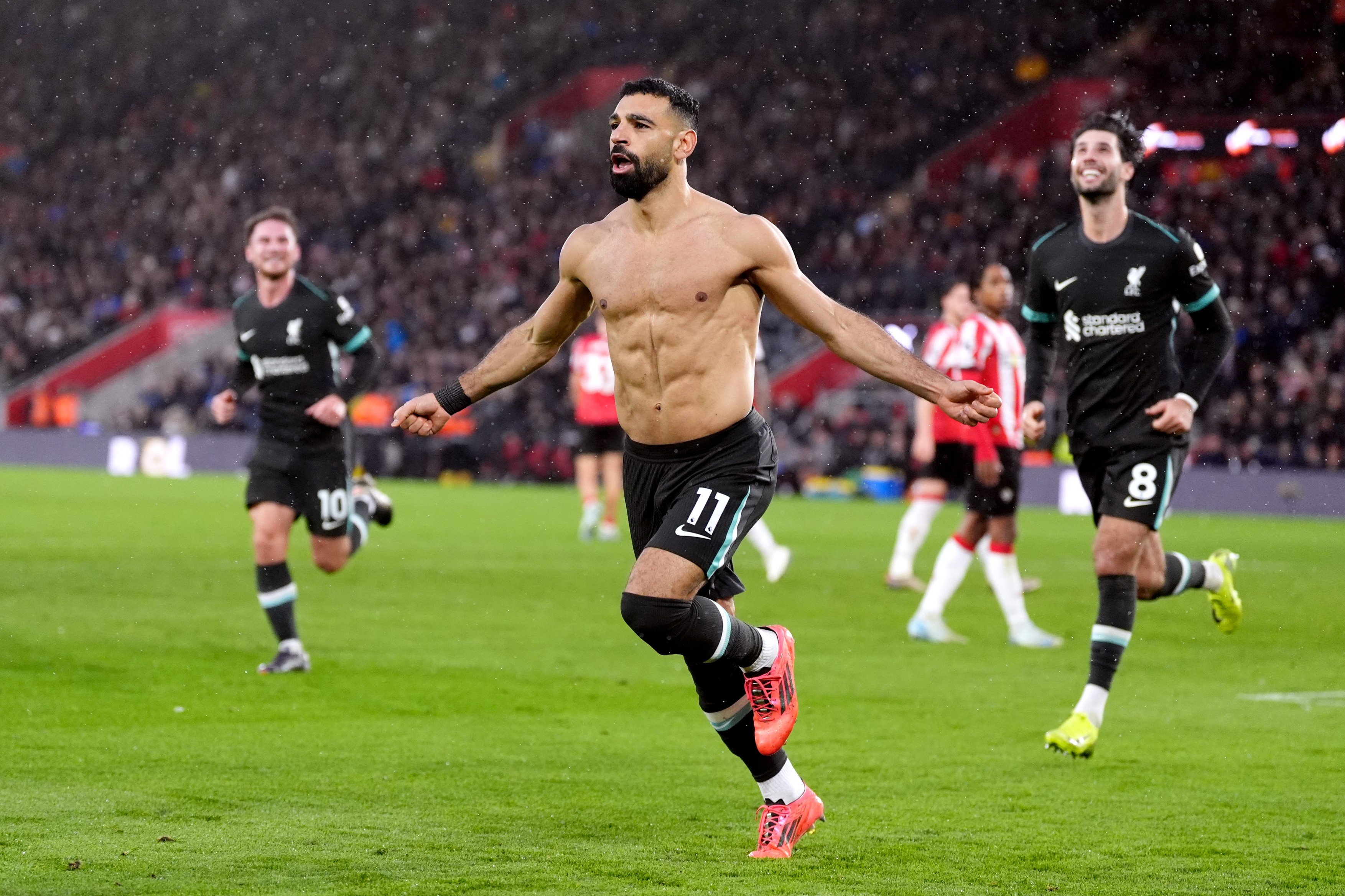 Mohamed Salah e ”omul-record”! A intrat din nou în istoria lui Liverpool