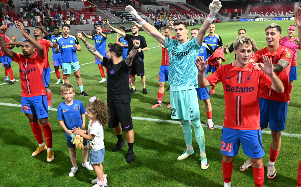 Gata! Gigi Becali s-a hotărât: doi jucători, OUT de la FCSB! ”Le-am tot dat șanse”
