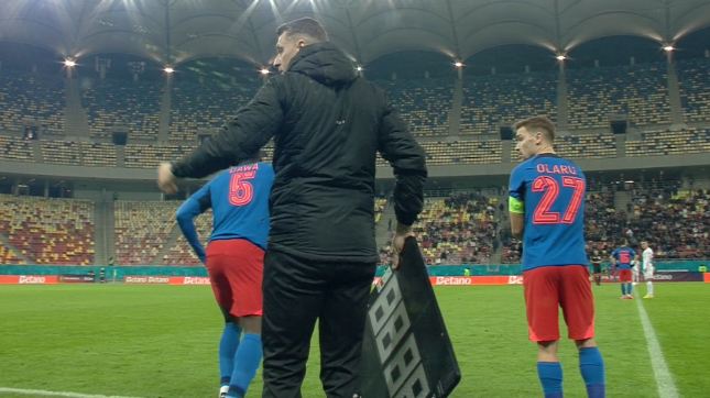 ”Specialitatea casei”: FCSB, 3 schimbări la pauza meciului cu Universitatea Craiova