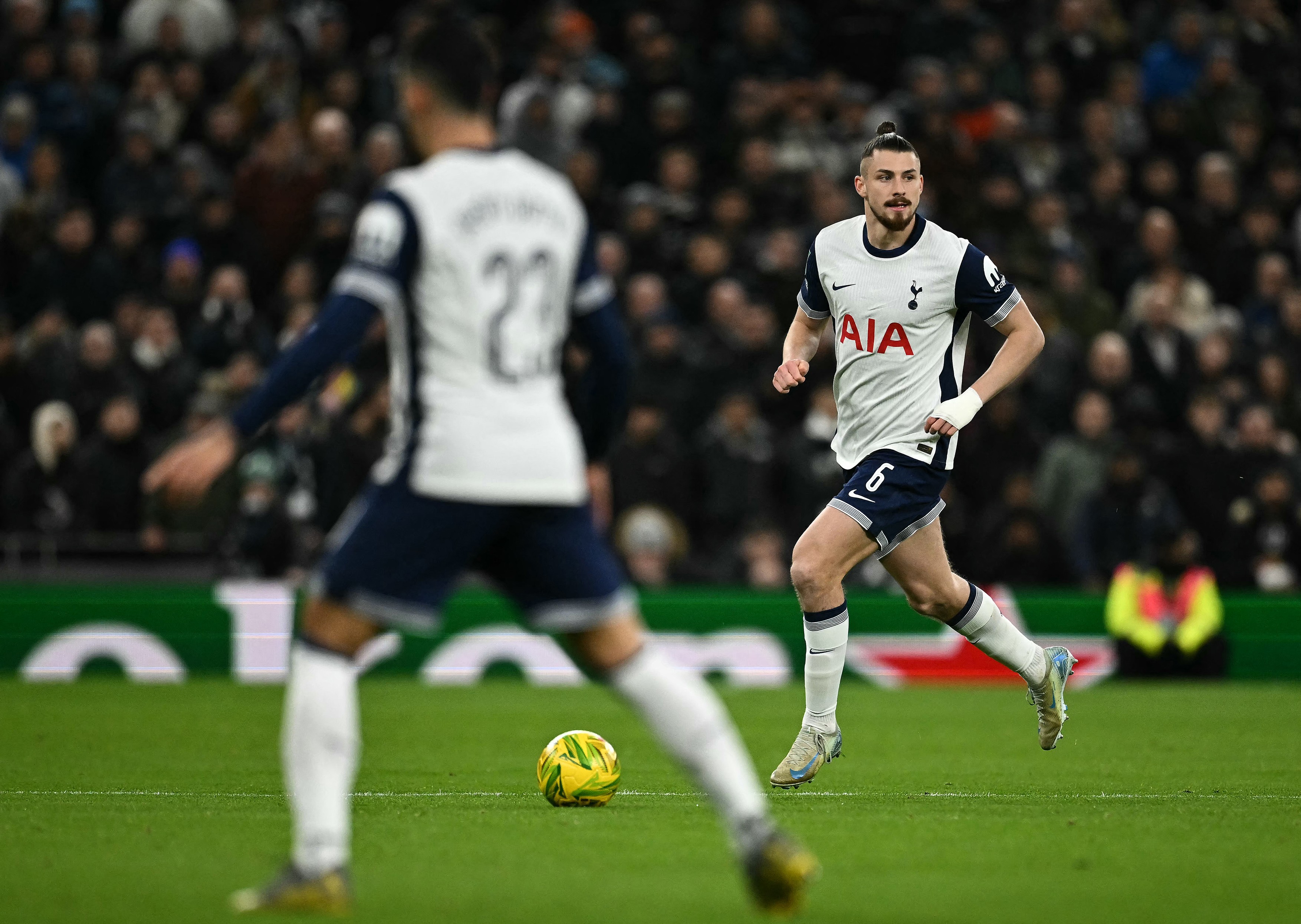 Tottenham - Manchester United 3-1, ACUM pe DGS 2. Radu Drăgușin e titular în ”sferturile” Cupei Ligii Angliei