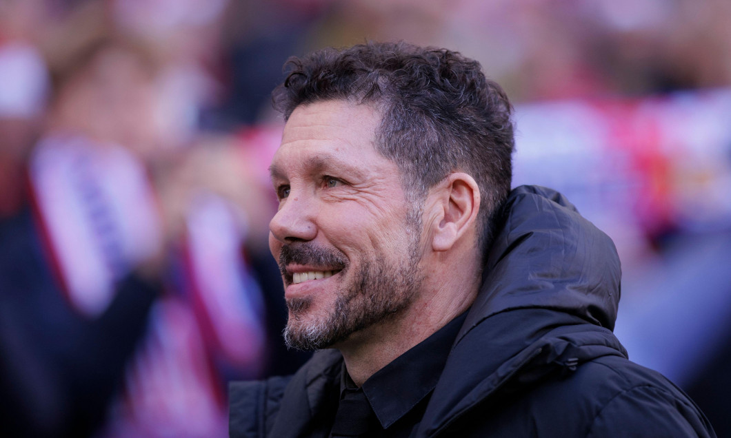 MADRID,SPAIN - 15 December: Head coach of Atletico de Madrid Diego Pablo Simeone during the La Liga 2024/25 match between Atletico de Madrid and Getafe at Riyadh Air Metropolitano Stadium. (Photo by Guillermo Martinez) Credit: Guillermo Martinez/Alamy Liv