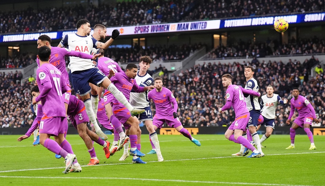 Tottenham - Wolves 2-2. Drăgușin, ocazie mare. Goluri spectaculoase, penalty ratat, final încins