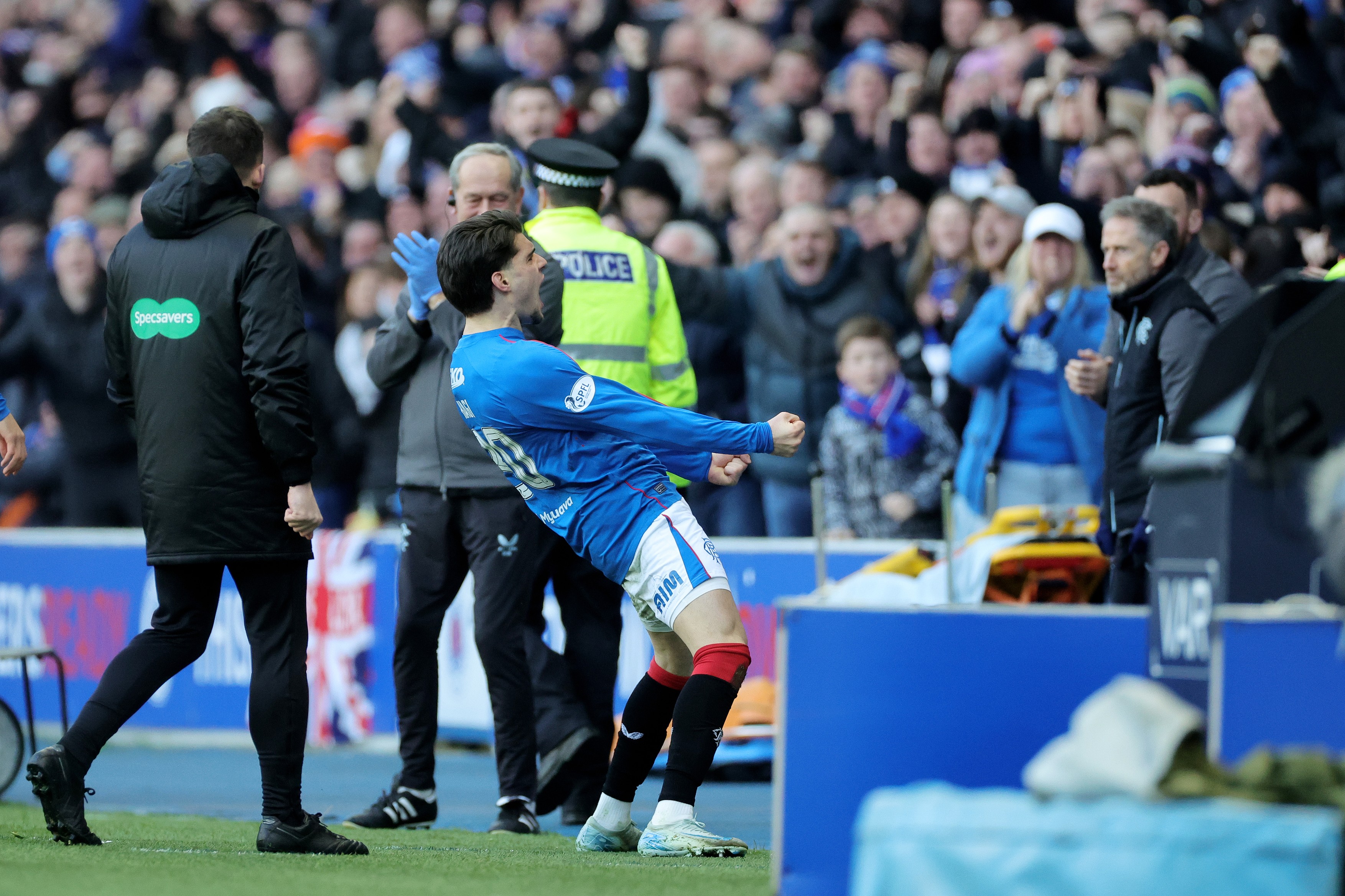 ”Ibrox înnebunește”. Ianis Hagi a dat gol cu Celtic, iar The Guardian a reacționat