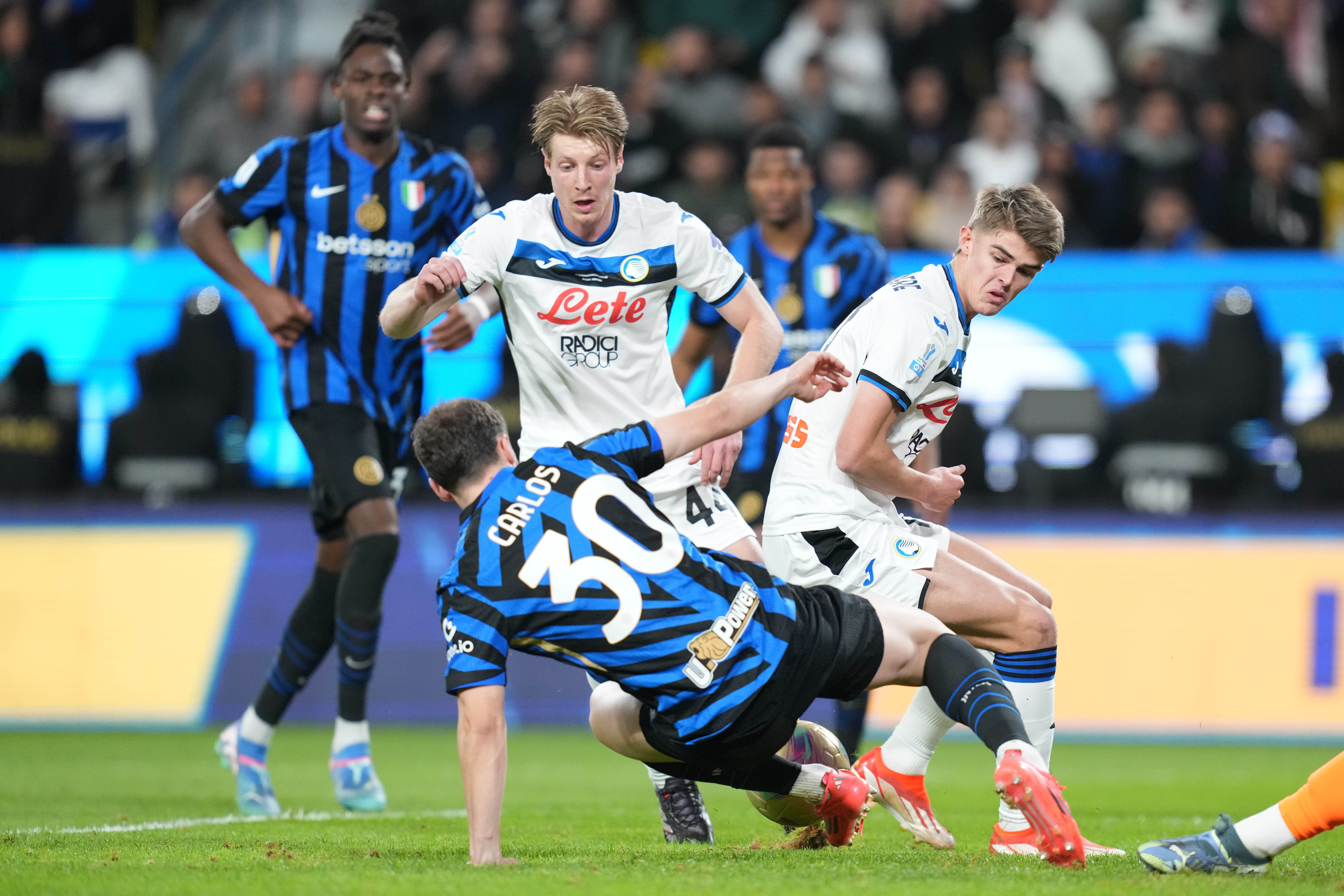 Atalanta - Inter 0-0, ACUM, DGS 4 / Fiorentina - Juventus 3-0 / Roma - Cagliari 1-0 / Venezia - Napoli 0-0