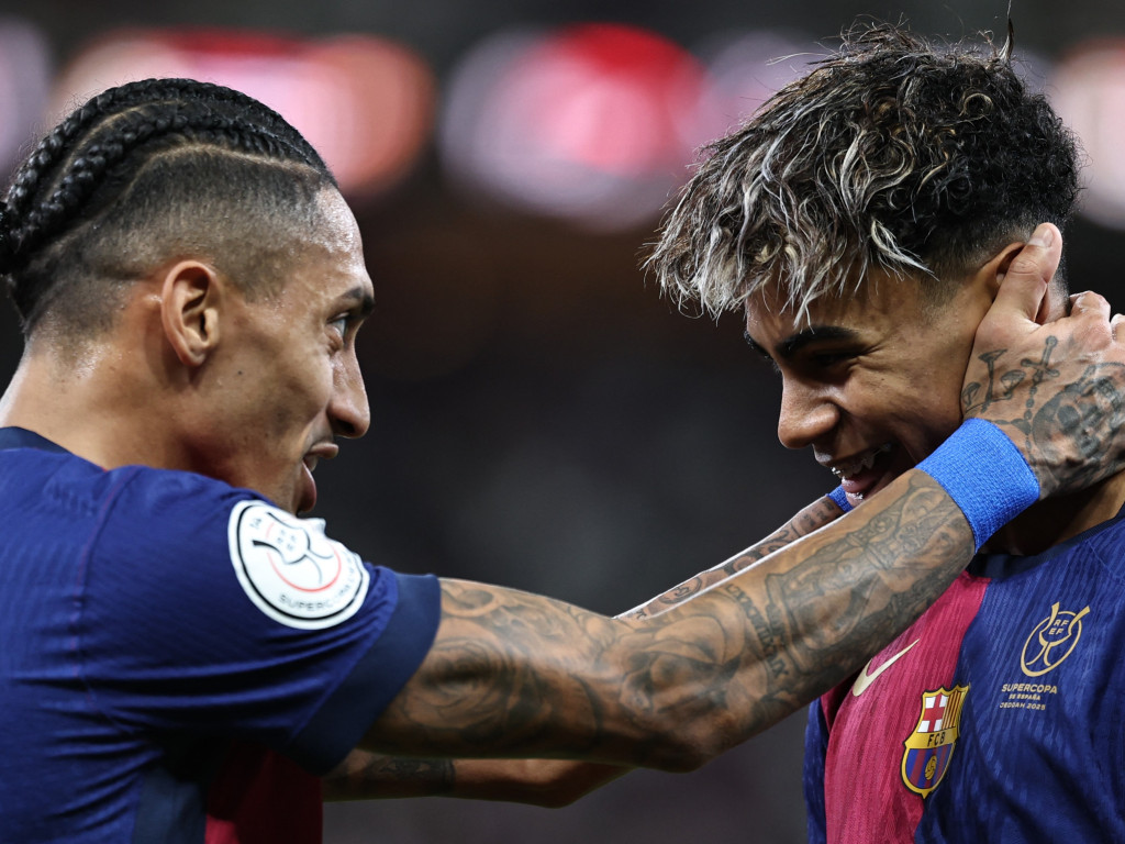 A fost ales cel mai bun prim 11 al anului 2025! Surpriză uriașă