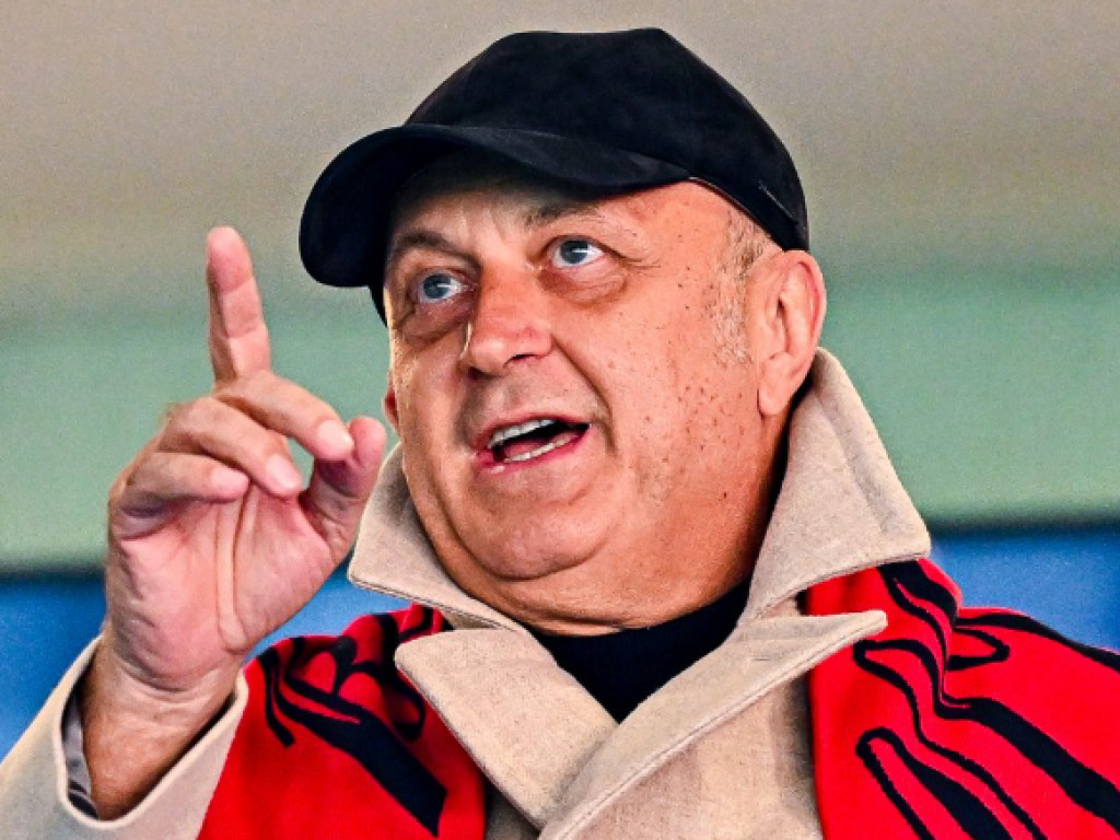 Întrebat de ce e Genoa pe ultimul loc, Dan Șucu le-a vorbit italienilor despre Rapid: "Nu văd de ce"
