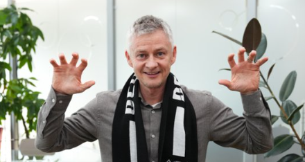 Ole Gunnar Solskjaer a semnat!