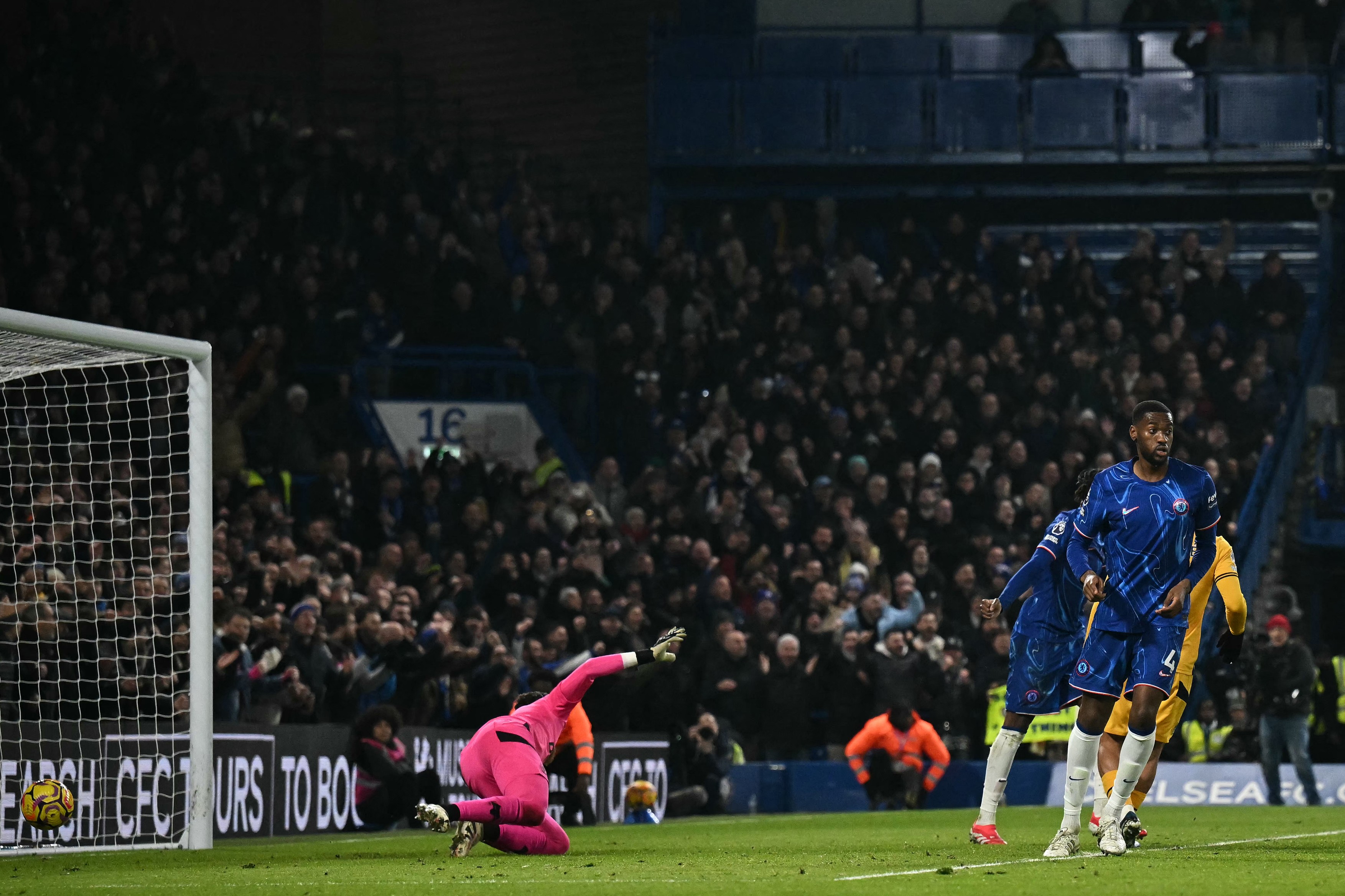 Chelsea - Wolves 1-1, ACUM, Digi Sport 2. Egalitate la pauză!