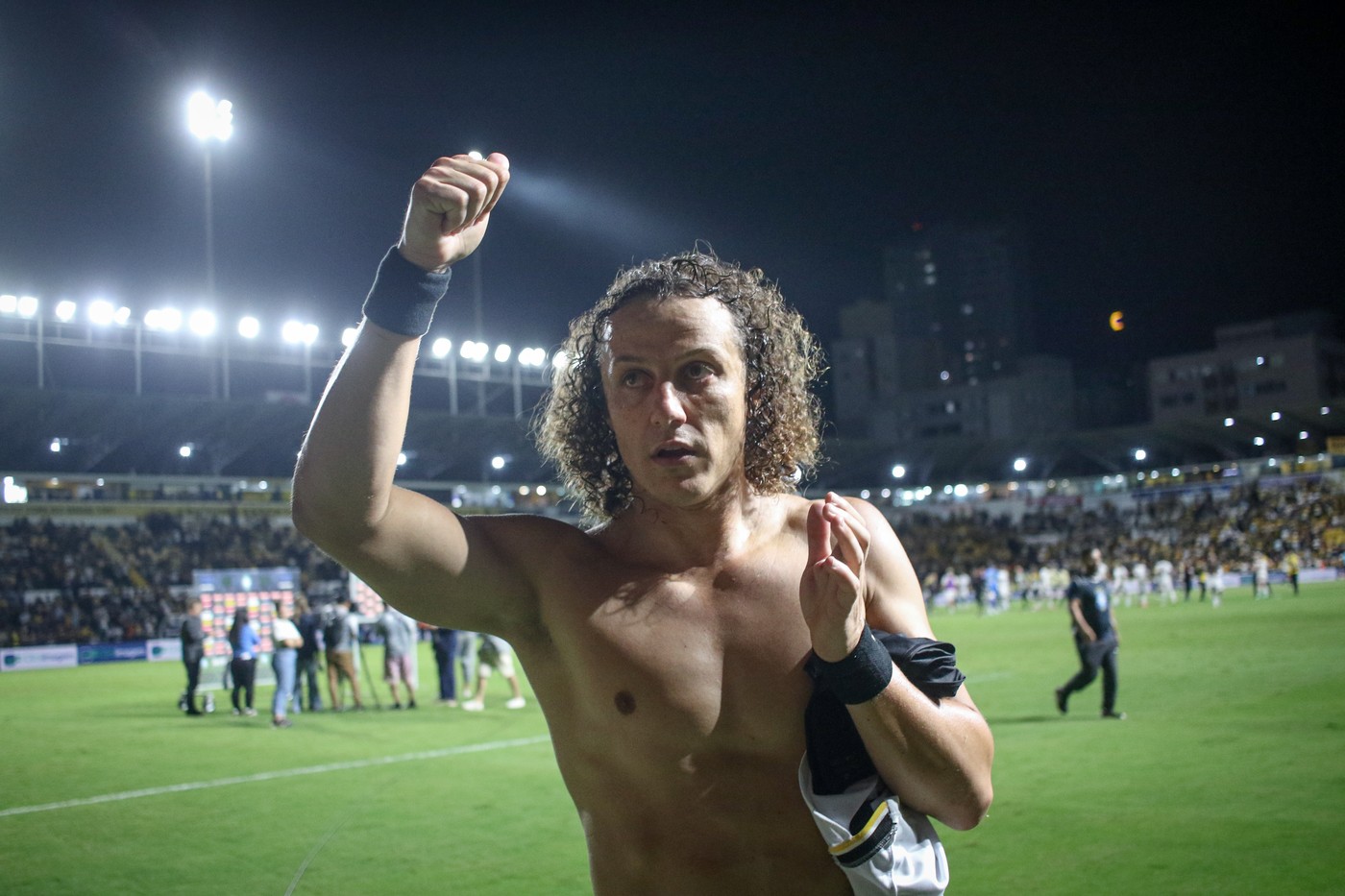 David Luiz a semnat