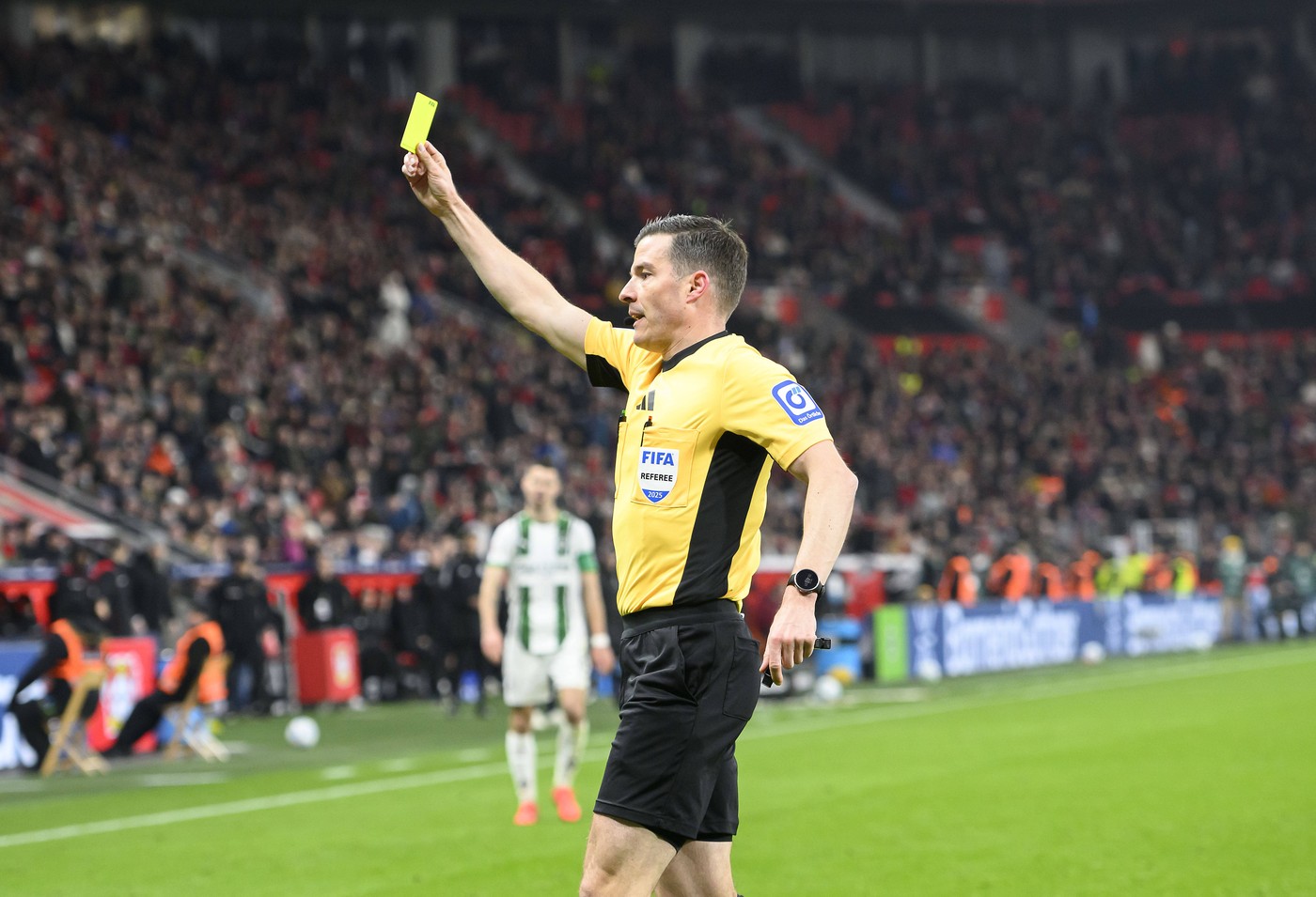 UEFA a stabilit arbitrul partidei FCSB - Manchester United