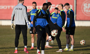 FOTBAL:ANTRENAMENT OFICIAL FCSB MECI MANCHESTER UNITED (29.01.2025)