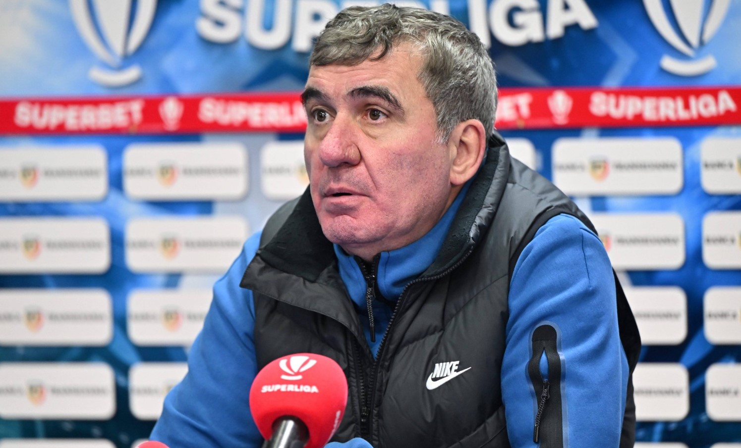 ”Scuzaţi-mă, e prea mult!” Gheorghe Hagi, scos din sărite la conferința de presă