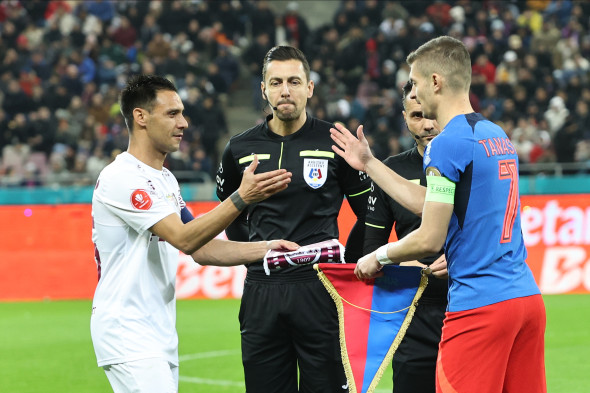 FOTBAL:FCSB-CFR CLUJ, SUPERLIGA SUPERBET (2.02.2025)