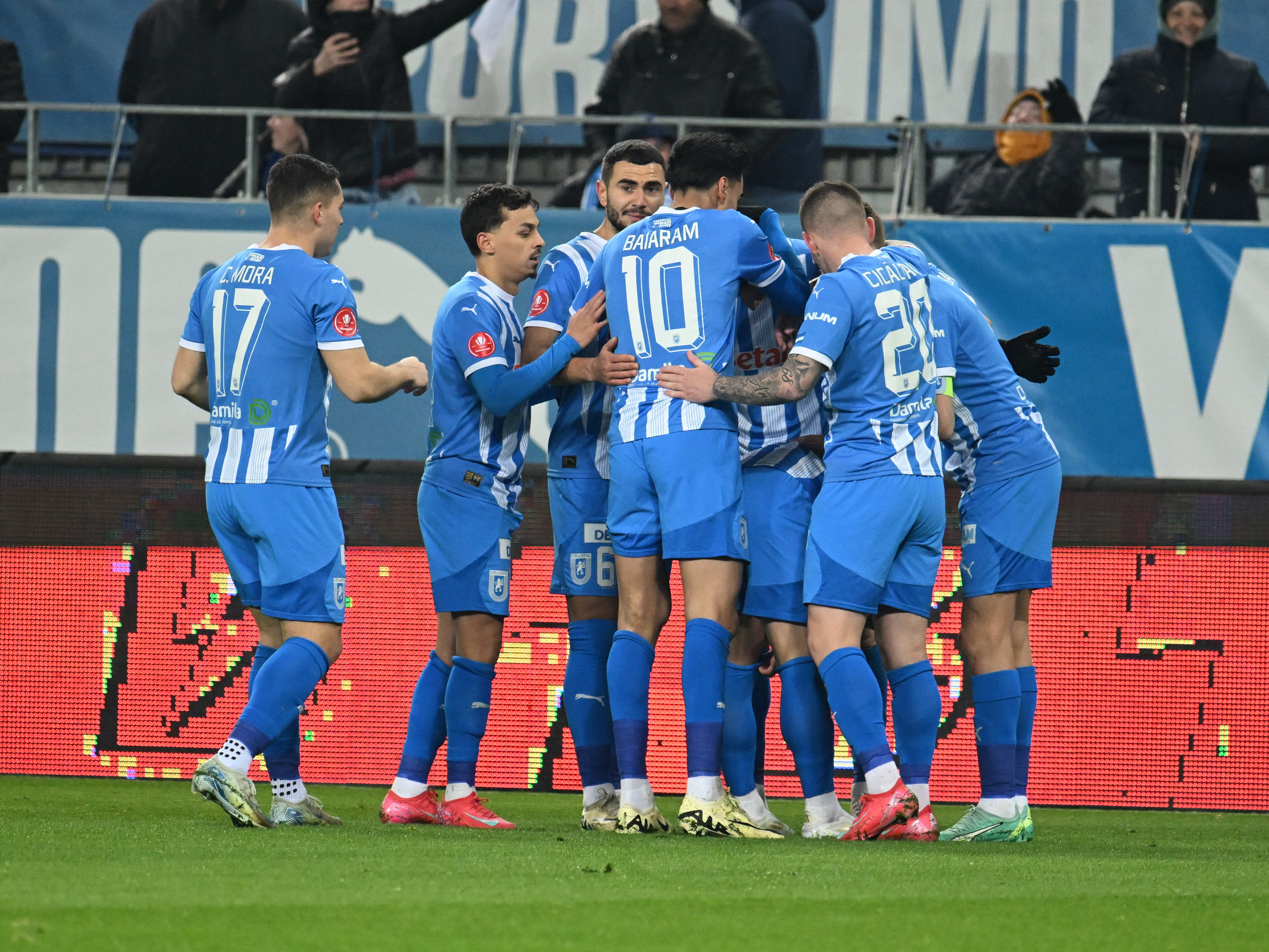 Universitatea Craiova - U Cluj 1-0. Oltenii înving liderul SuperLigii în duelul de pe ”Oblemenco”