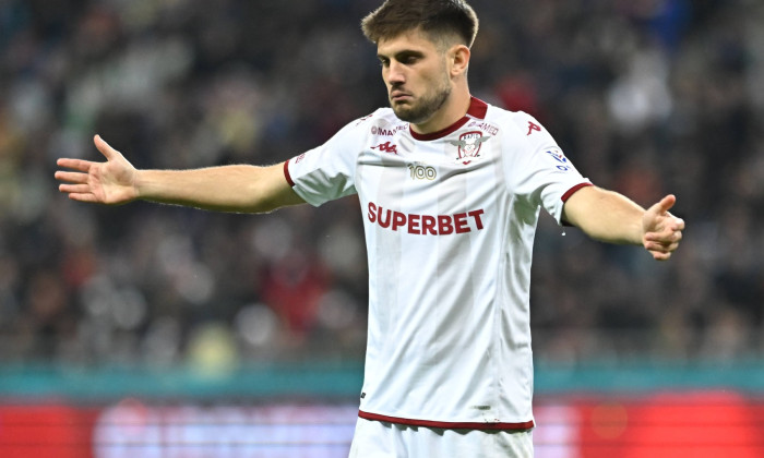 Paul Alexandru Iacob reacČ›ioneazÄ� in meciul de fotbal dintre FCSB si Rapid Bucuresti, din cadrul Play off-ului Superli