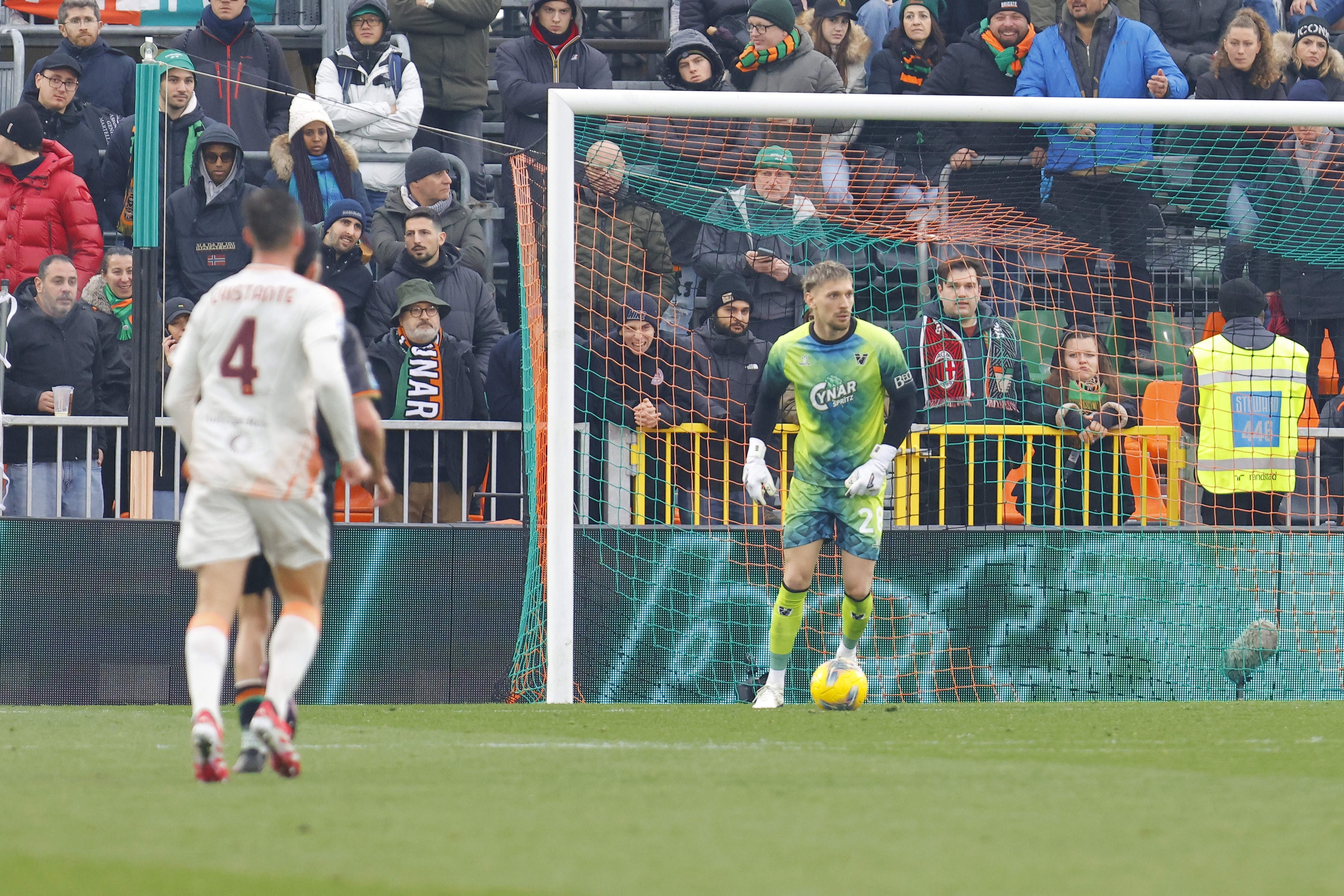 Ionuț Radu a debutat la Venezia! Nota primită, după înfrângerea cu AS Roma