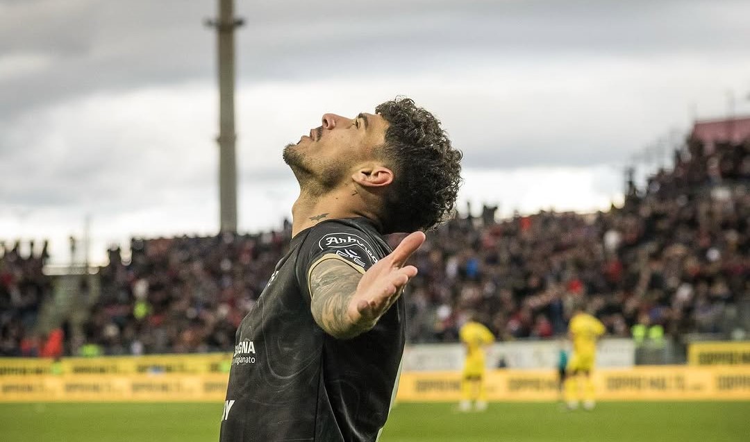 Ce mesaj a trimis Cagliari pentru Florinel Coman, după ce a românul a debutat cu gol în Serie A