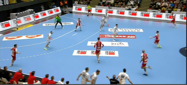 Dinamo - Veszprem 26-33. ”Dulăii” au pierdut al patrulea meci consecutiv în Champion League