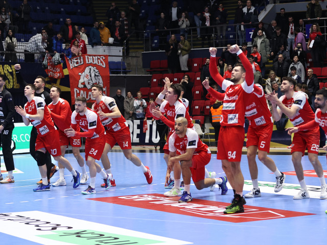 Dinamo pierde la Kielce 34-32 în EHF Champions League