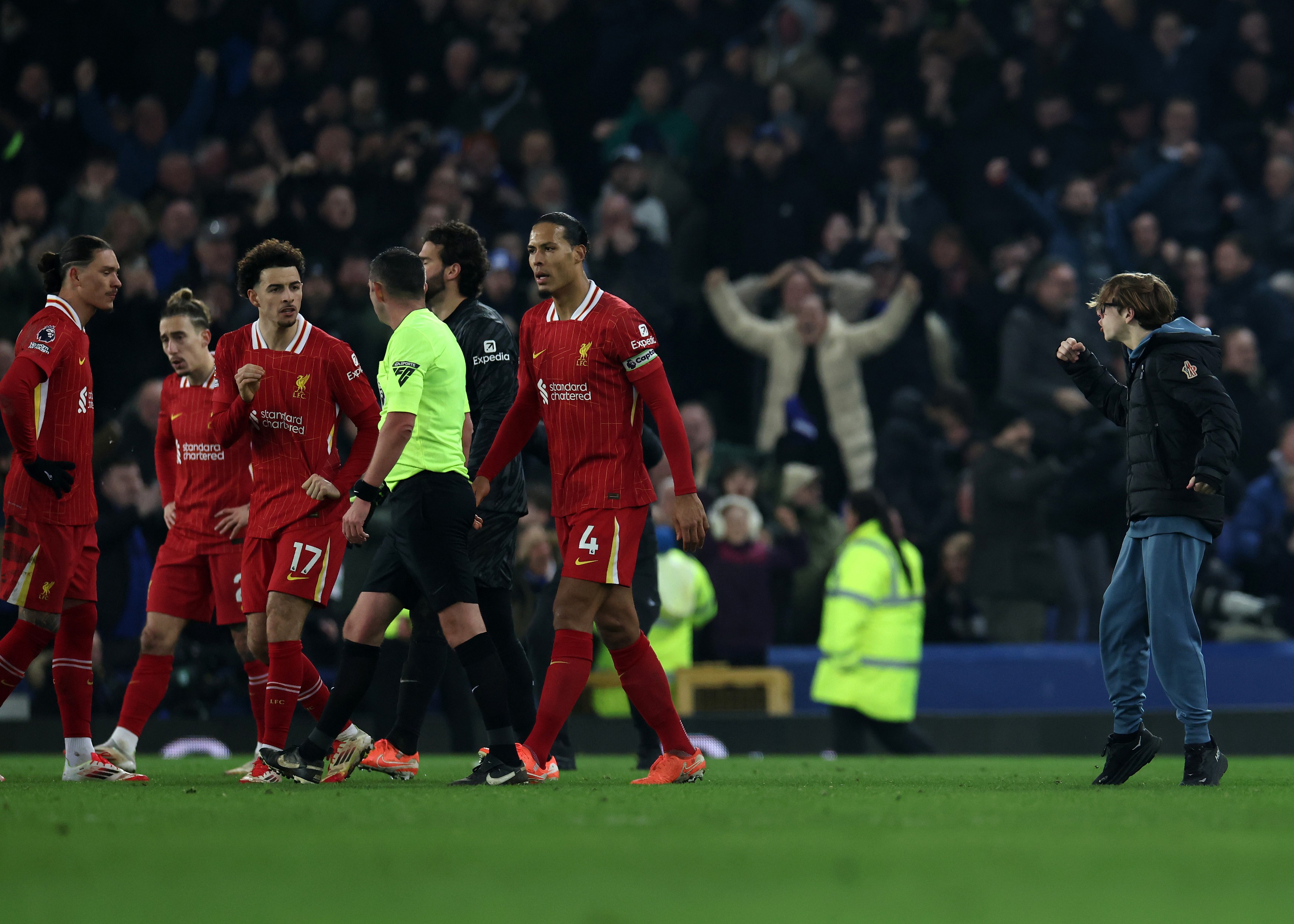 Van Dijk nu s-a abținut! I-a ironizat pe rivalii de la Everton, după ce Liverpool a pierdut două puncte în minutul 90+8