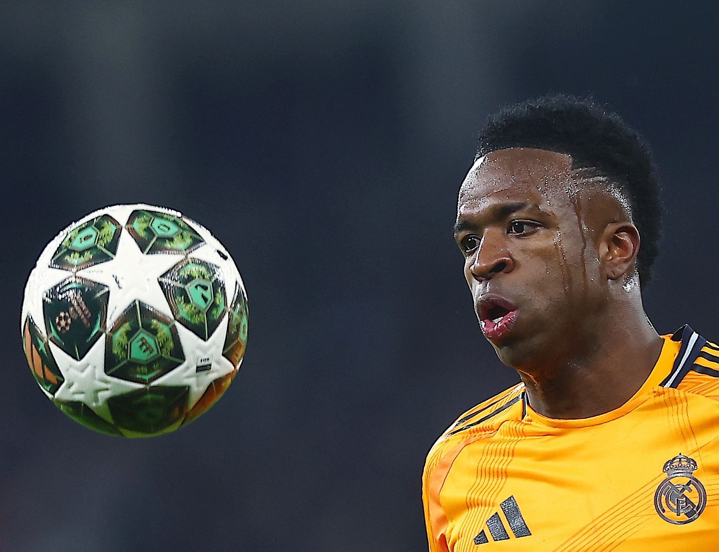 S-a aflat! Vinicius Junior i-a cerut un salariu uriaș lui Florentino Perez pentru a semna un nou contract cu Real Madrid