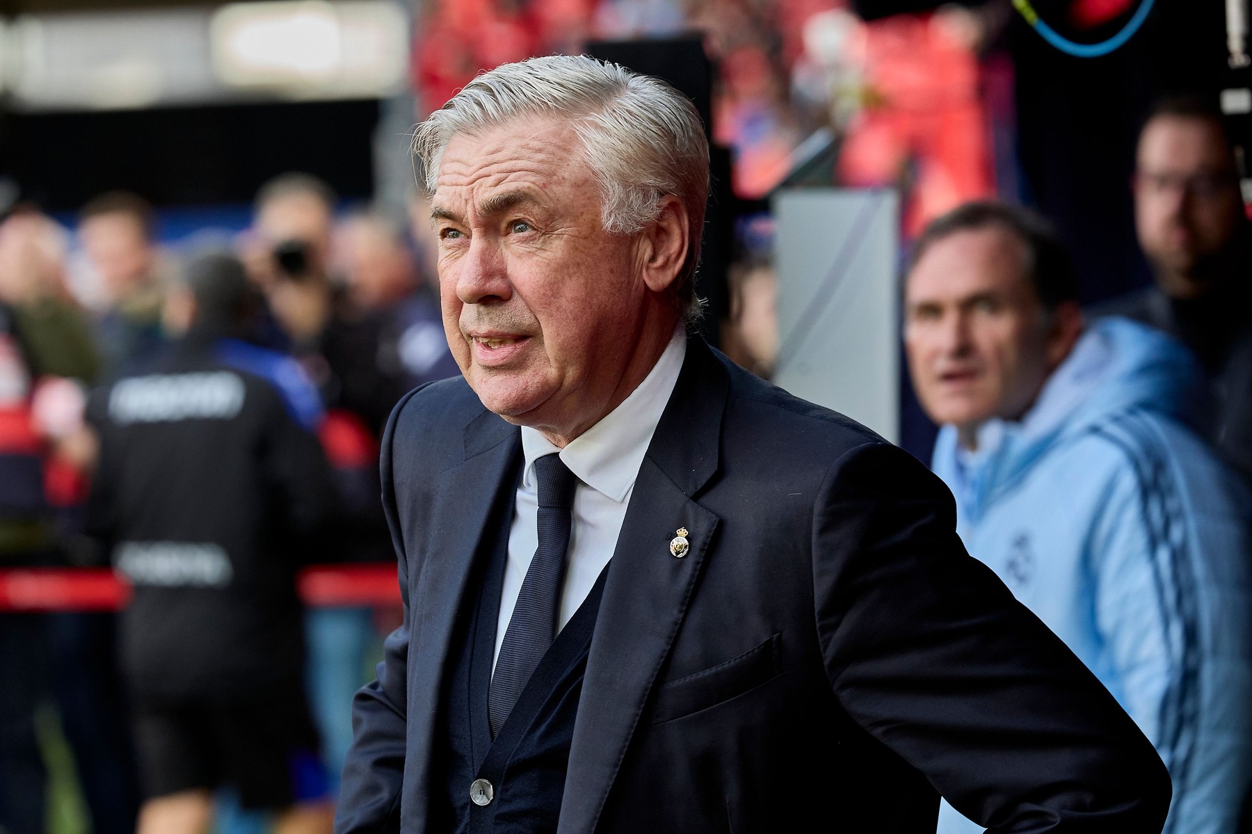 Ancelotti a dezvăluit ce i-ar fi spus Jude Bellingham arbitrului înainte să fie eliminat în Osasuna - Real Madrid
