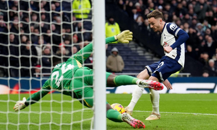 Tottenham Hotspur's James Maddison scores the opening goal during the Premier League match at the Tottenham Hotspur Stadium, London. Picture date: Sunday February 16, 2025.