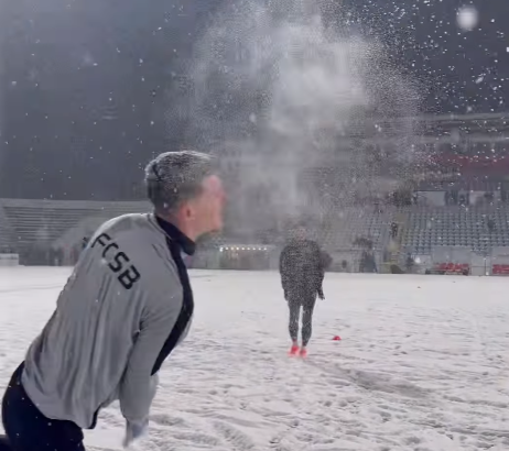 Cum au fost surprinși jucătorii de la FCSB înaintea meciului cu Gloria Buzău