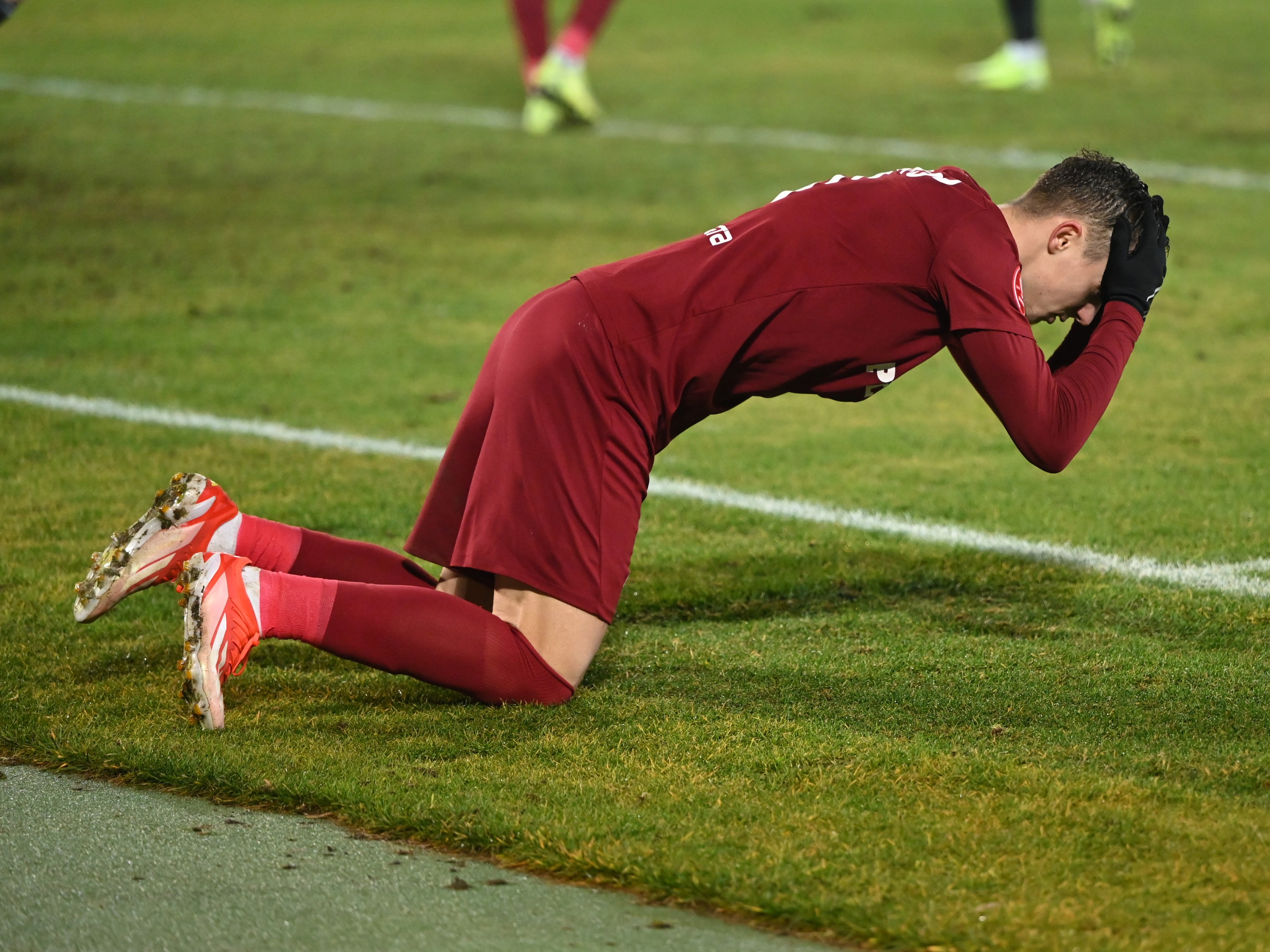 Cristi Balaj a lămurit situația lui Louis Munteanu, după ce atacantul s-a accidentat înainte de Poli Iași - CFR Cluj 1-1