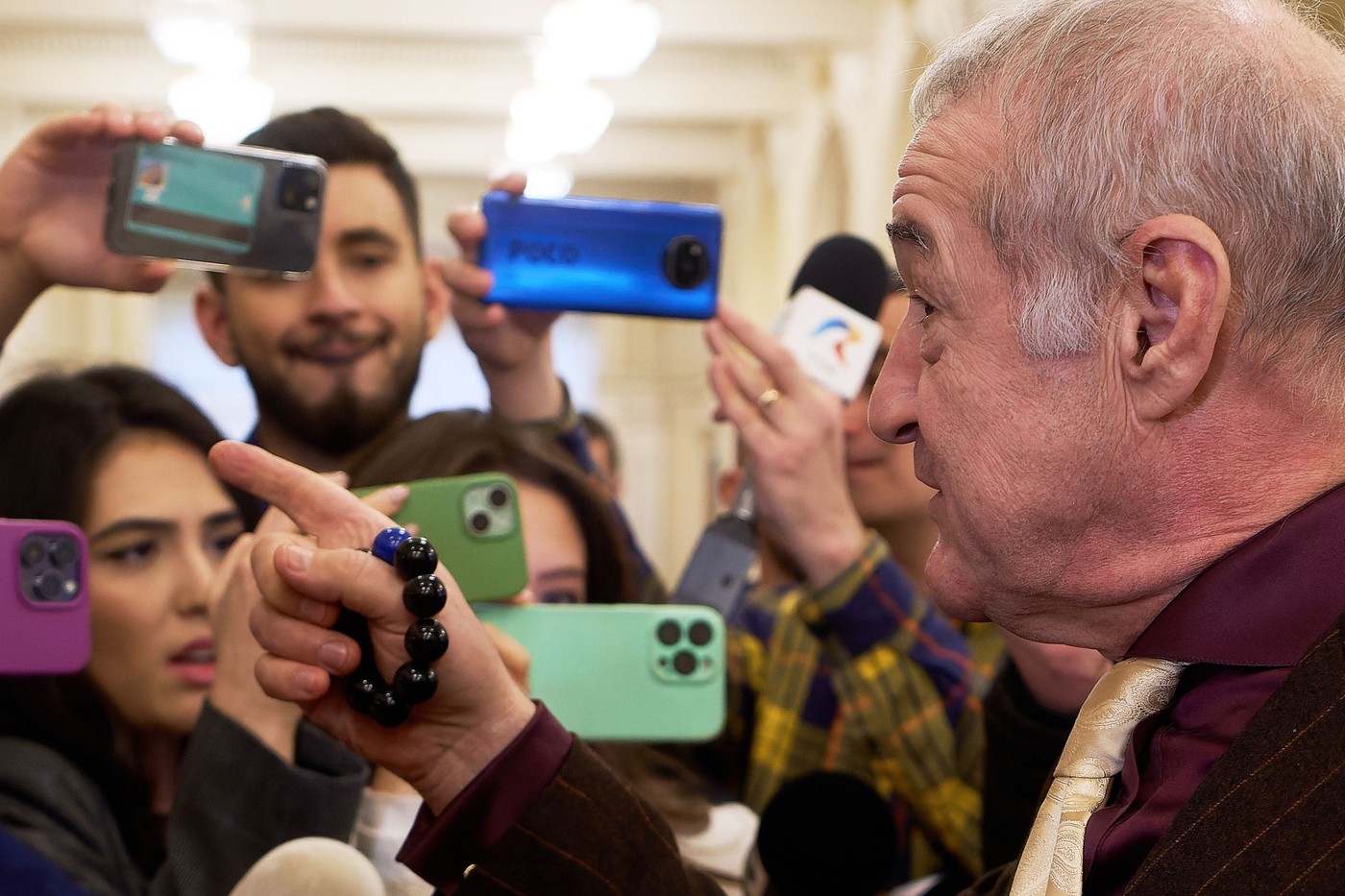 Gigi Becali: ”Mă mai dau și eu mare la oameni! Nu o pot stăpâni”. Anunțul patronului de la FCSB