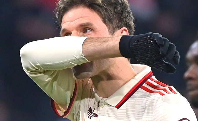 Borna impresionantă atinsă de Thomas Muller, după "Der Klassiker"