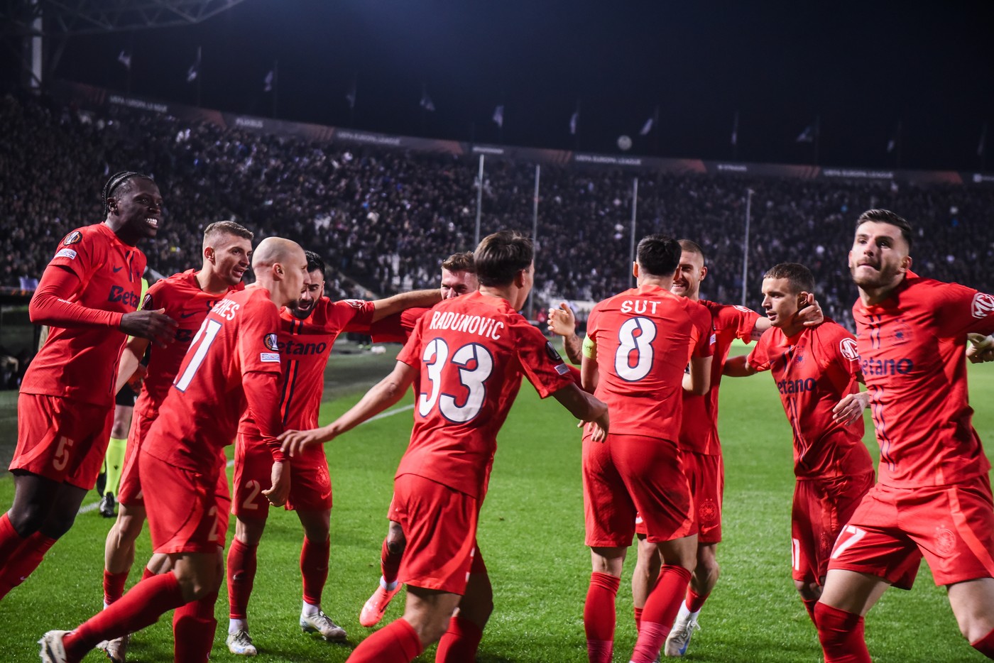 Primul 11 al FCSB-ului la duelul cu PAOK! Exact cum a anunțat patronul roș-albaștrilor