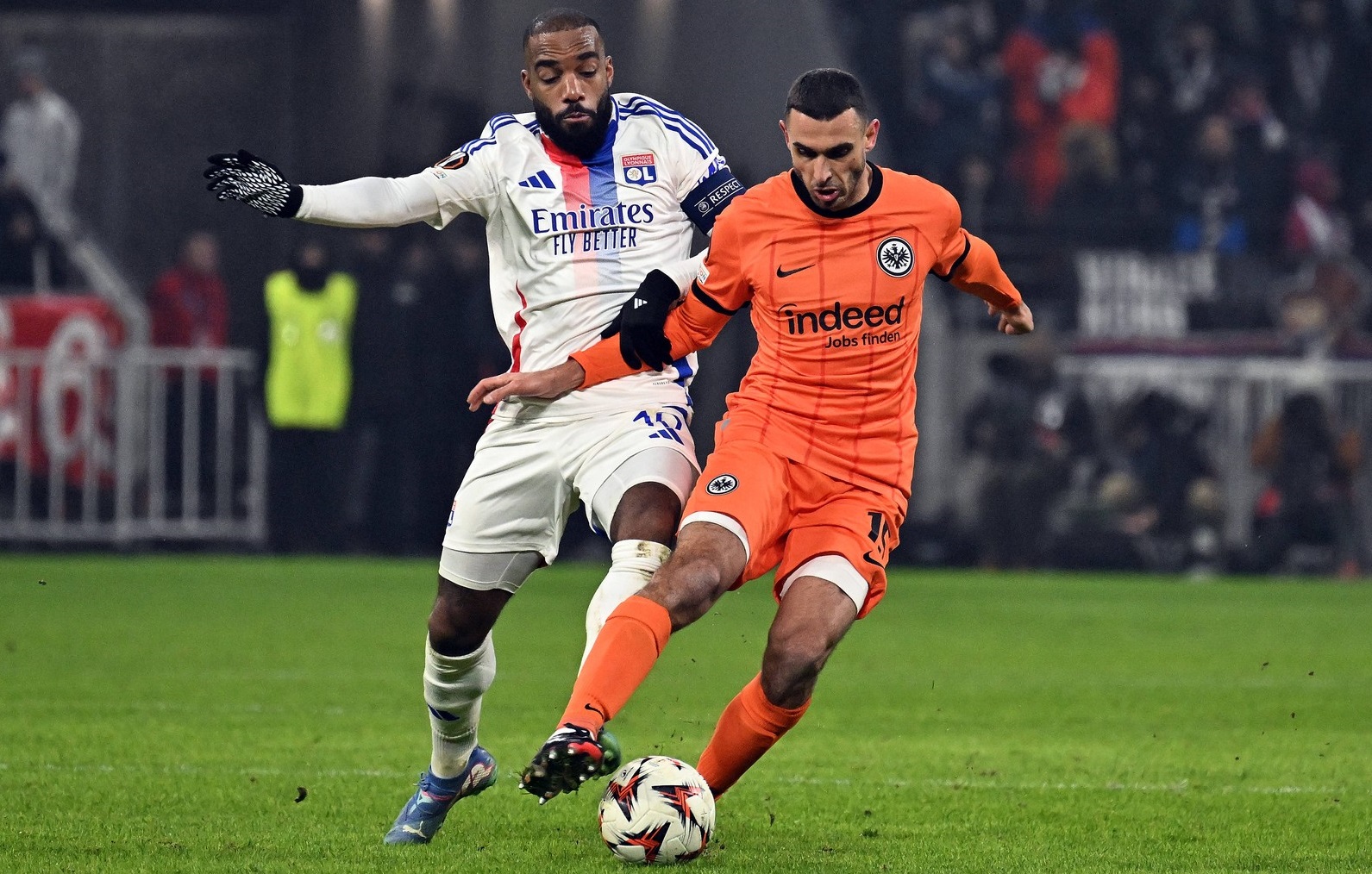 Lyon și Frankfurt, față în față! Cum s-au descurcat cele două posibile adversare ale FCSB-ului în acest sezon