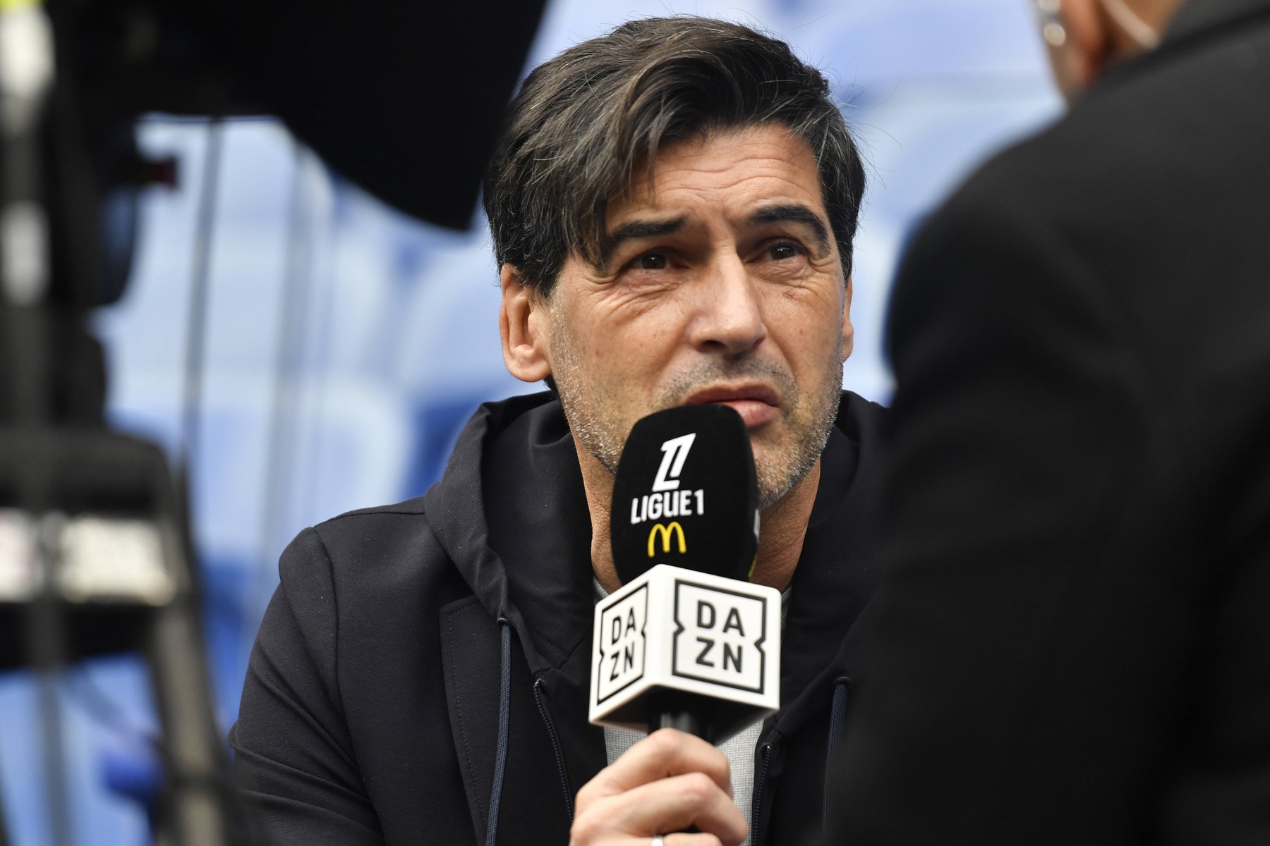 Antrenorul lui Lyon i-a scris unui fost tehnician din SuperLigă imediat după ce a aflat că a căzut cu FCSB în Europa League