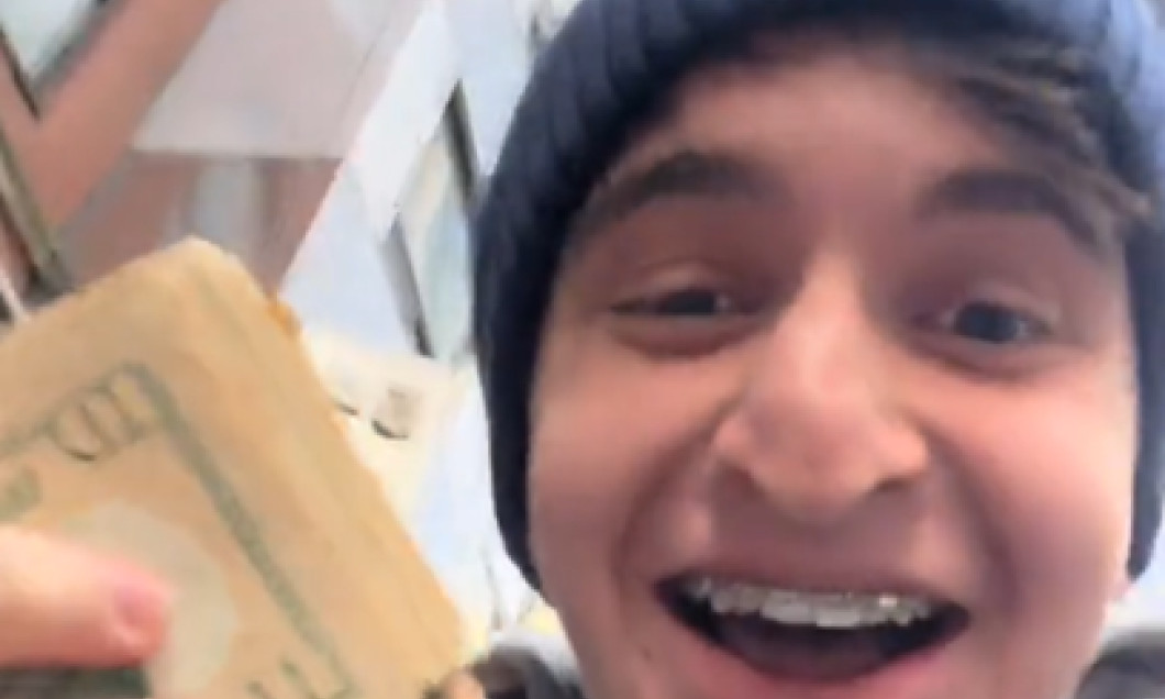 alex0