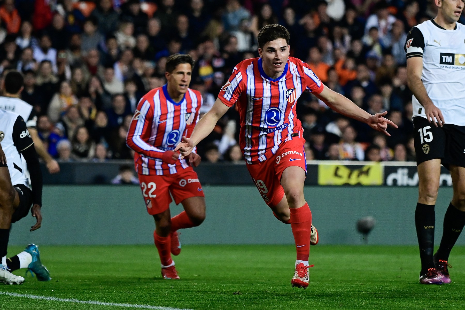 Valencia - Atletico Madrid 0-3, ACUM, Digi Sport 3 / Las Palmas - Barcelona, LIVE VIDEO, 22:00, Digi Sport 2