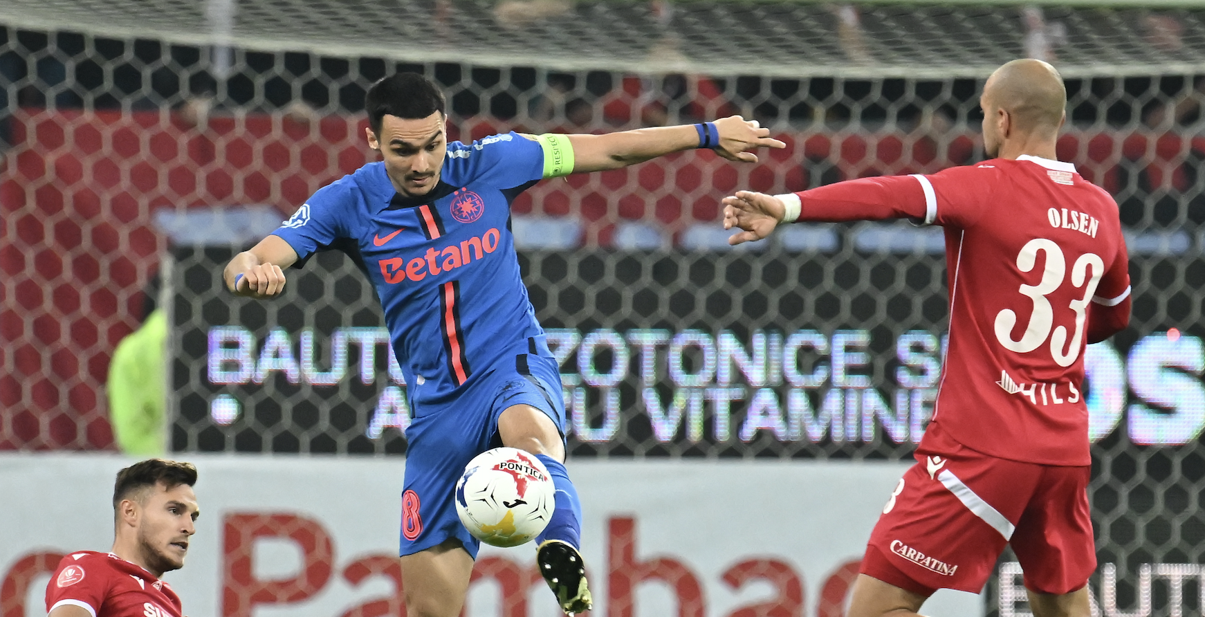 FCSB a schimbat jumătate de echipă! Formulele de start la derby-ul cu Dinamo