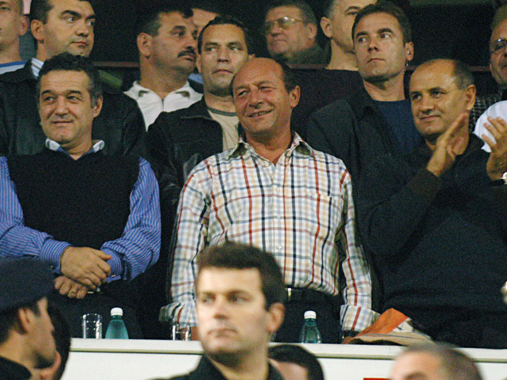 Traian Băsescu l-a "pus la punct" pe Giovanni Becali. A folosit doar 7 cuvinte