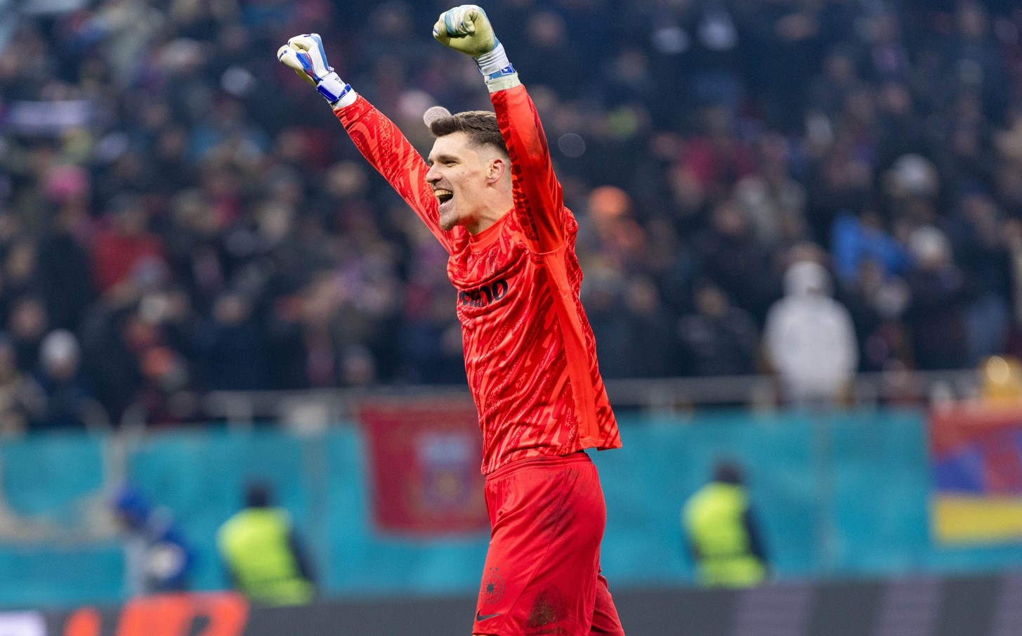 Ștefan Târnovanu, locul 10 în lume într-un clasament important! Cum s-a remarcat portarul FCSB-ului
